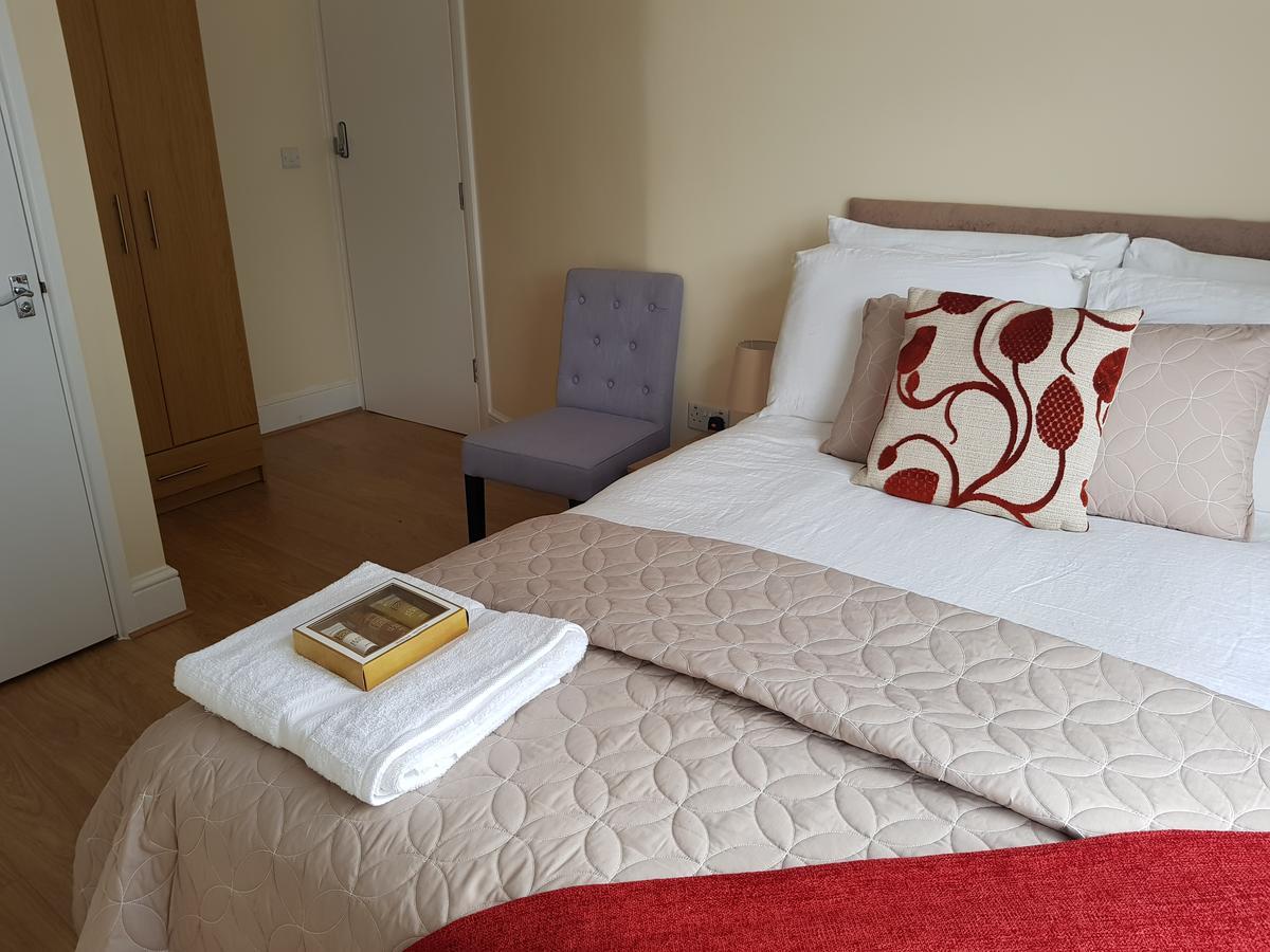 Kathleen House 3* Enfield